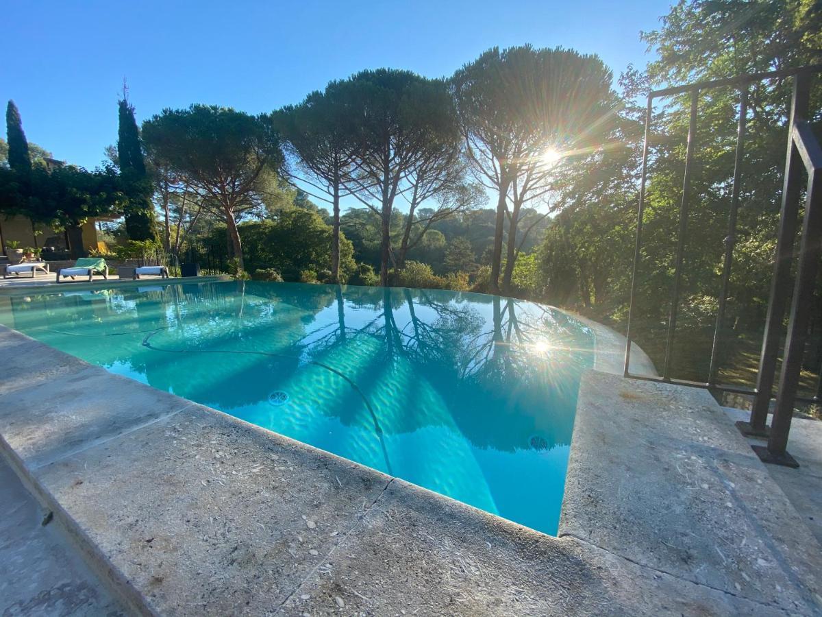 Guest House Encantada Nîmes Buitenkant foto