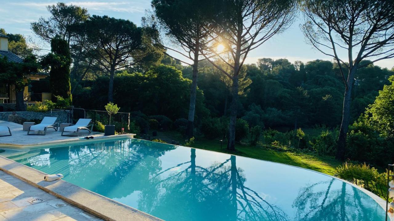 Guest House Encantada Nîmes Buitenkant foto